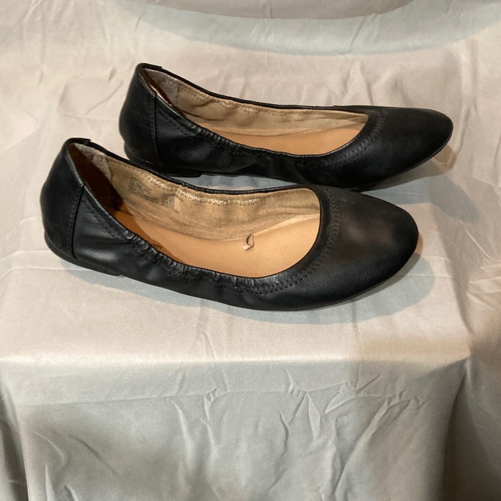 Time and Tru Black Ballet Flats